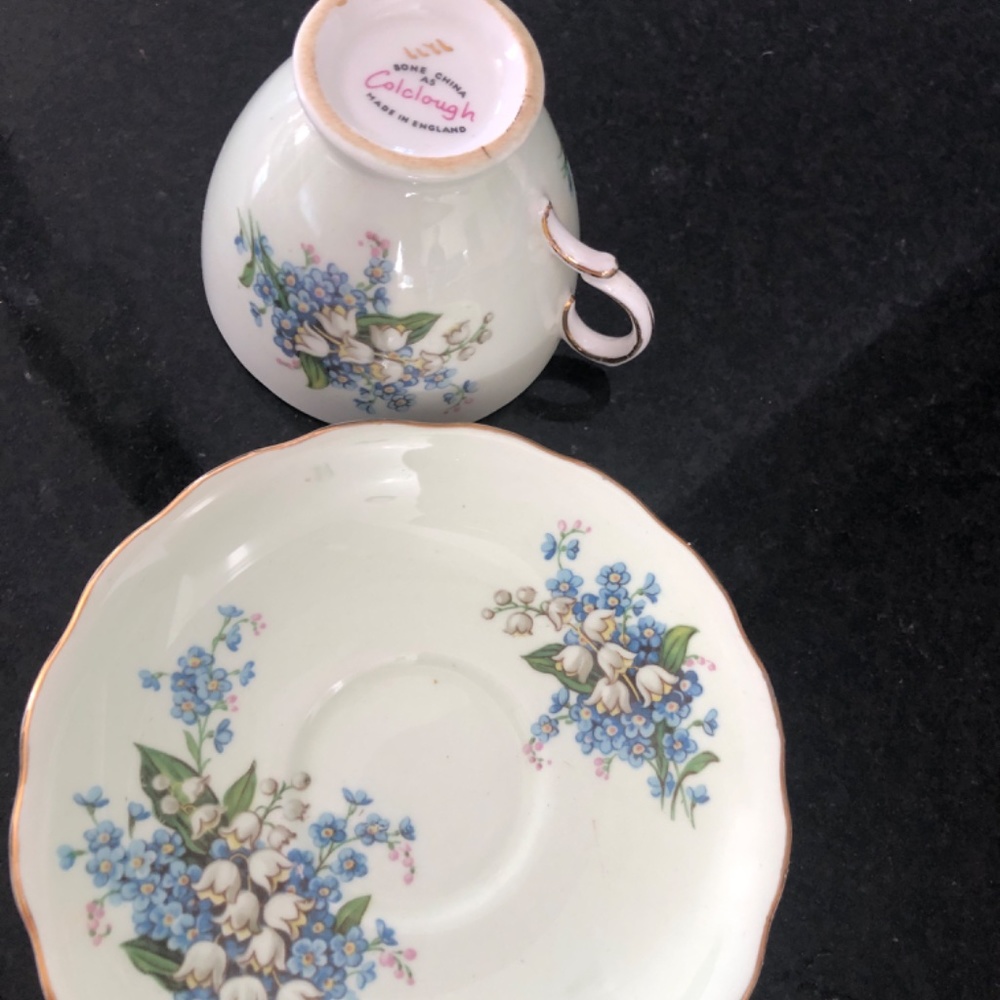 English made Fine bone China tea cup and saucer - Picture 2 of 4